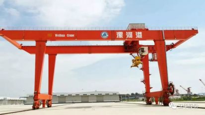   衛(wèi)華起重，飛天入海！